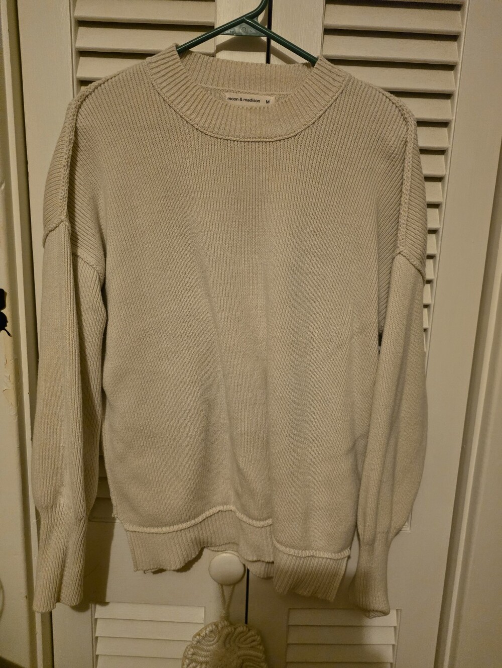 moon & madison Unisex Neutral Cream Ribbed Crewneck Sweater - Like New